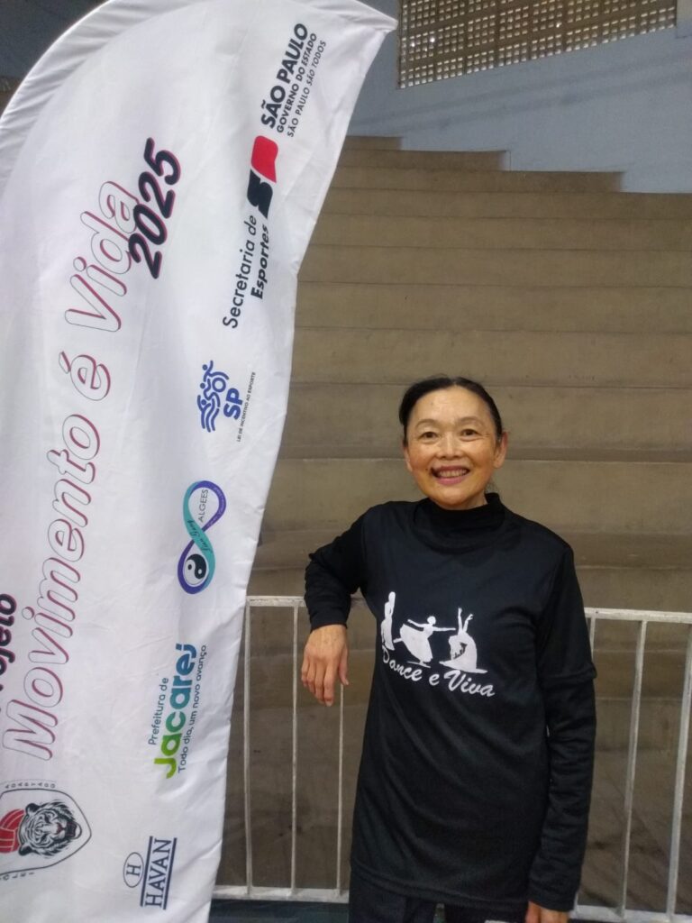Alice Hiroko Tomonari Yamasaki 
68 anos
8 anos de dança 💃🏻